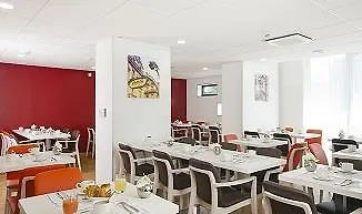 Residhome Rosa Parks Aparthotel Paris