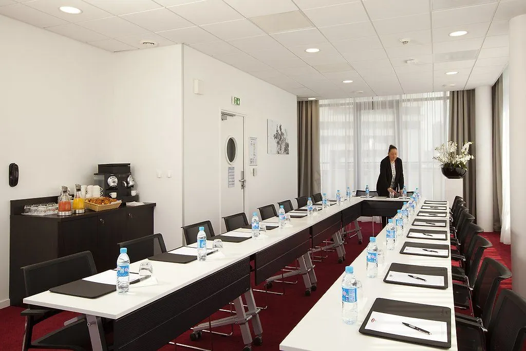 Residhome Rosa Parks Aparthotel 3*