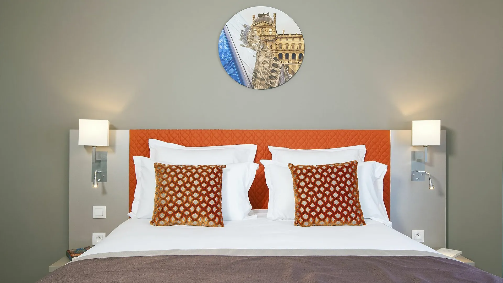 Aparthotel Residhome Rosa Parks 3*