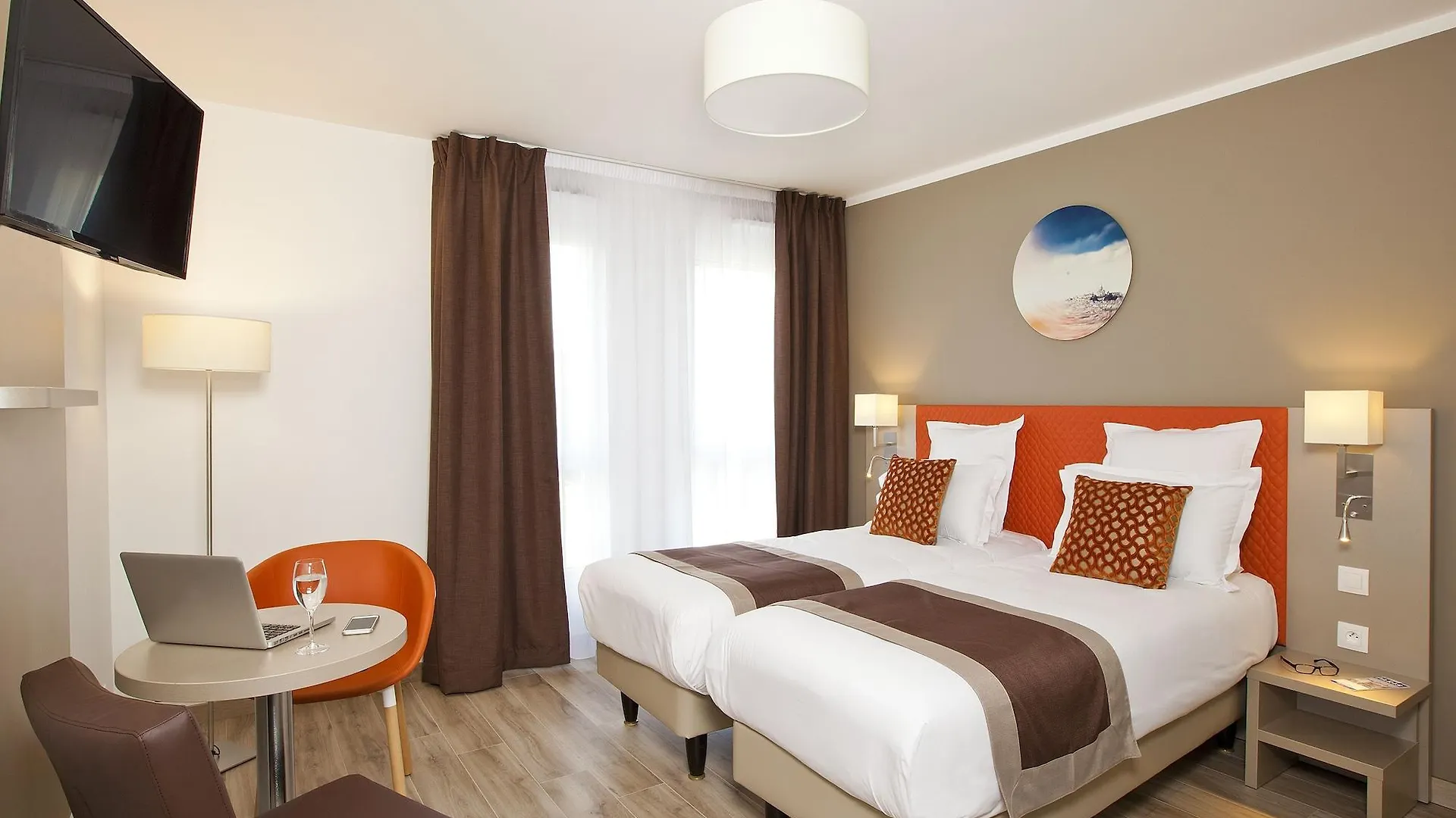 Hotel apartamentowy Residhome Rosa Parks